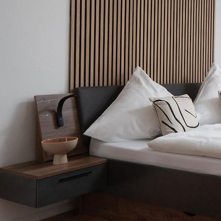 1-4 Gaeste Wohnung W-Lan, Netflix, Amazon, Parken, Arbeitsplatz, 24H Check In ,Vollausgestattet Kueche, Handtuecher Seife U,V,M Fuer Geschaeftsreisende, Paare, Familien , 达特尔恩 外观 照片