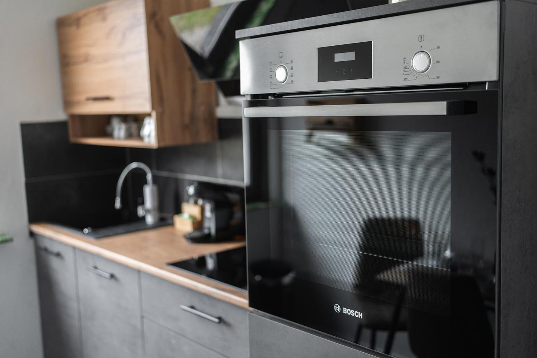 1-4 Gaeste Wohnung W-Lan, Netflix, Amazon, Parken, Arbeitsplatz, 24H Check In ,Vollausgestattet Kueche, Handtuecher Seife U,V,M Fuer Geschaeftsreisende, Paare, Familien , 达特尔恩 外观 照片